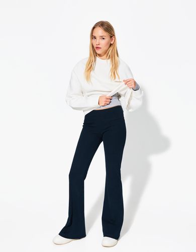 Pantalón Flare Mujer L - Bershka - Modalova