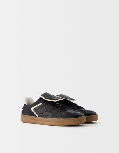 Zapatillas Retro Fútbol Con Lengüeta Mujer 35 - Bershka - Modalova