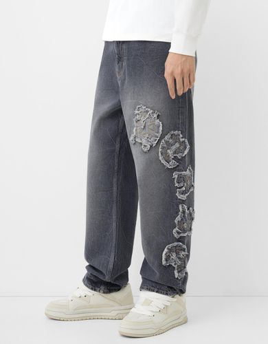 Jeans Baggy Parche Hombre 34 - Bershka - Modalova