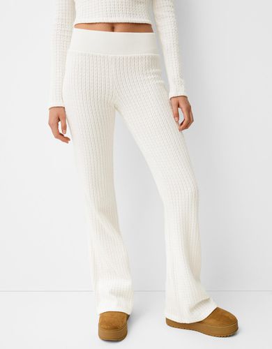 Pantalón Flare Trenzado Mujer Xs - Bershka - Modalova