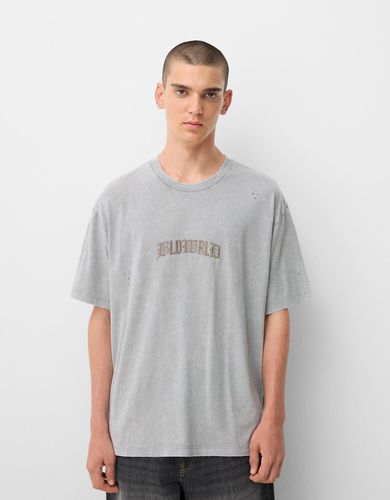 Camiseta Manga Corta Relax Fit Bordado Hombre L - Bershka - Modalova