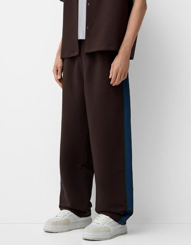 Pantalón Baggy Banda Lateral Hombre M - Bershka - Modalova