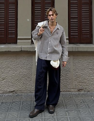 Print Hombre S Marrón" - Bershka - Modalova