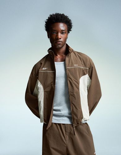 Ershka Cazadora Técnica Sport Hombre S " - Bershka - Modalova