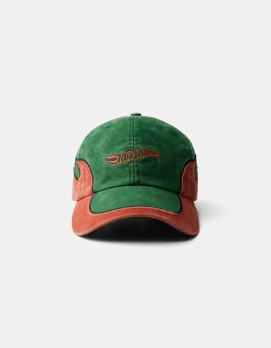 Gorra X Hot Wheels Bordada Hombre - Bershka - Modalova