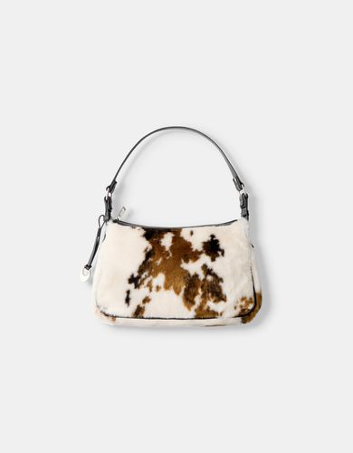 Bolso Efecto Pelo Animal Print Mujer - Bershka - Modalova