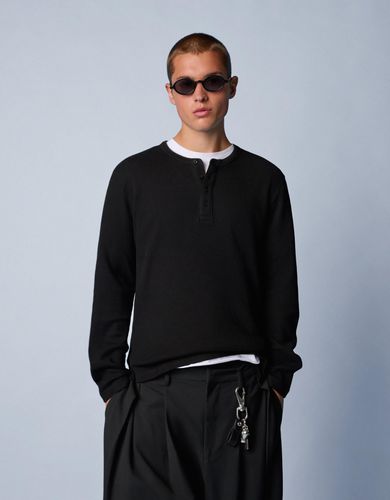 Camiseta Manga Larga Henley Slim Fit Hombre S " - Bershka - Modalova