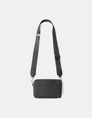 Bolso Crossbody Rígido Hombre - Bershka - Modalova