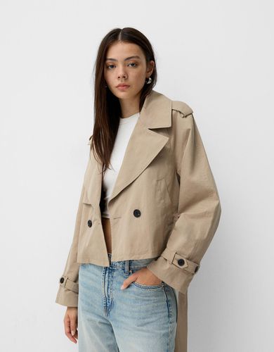 Abrigo Trench Corto Con Cinturón Mujer Xs - Bershka - Modalova