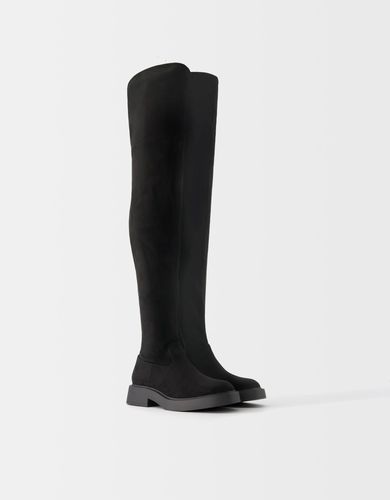 Bota Plana Alta Ajustada Mujer 35 - Bershka - Modalova