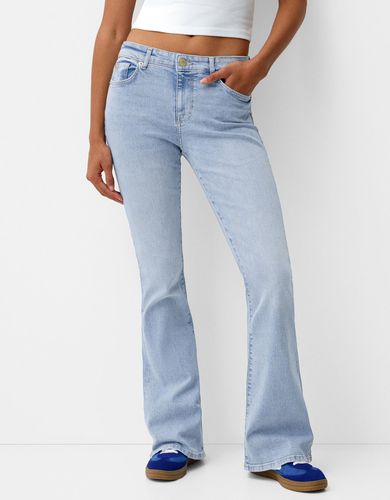 Jeans Flare Mujer 32 - Bershka - Modalova