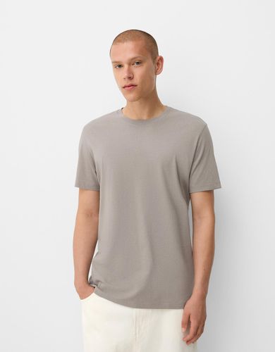 Camiseta Manga Corta Regular Fit Hombre M - Bershka - Modalova