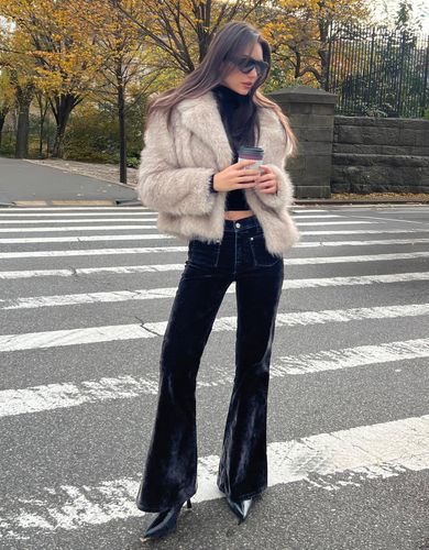 Fecto Pelo Mujer M Crudo" - Bershka - Modalova