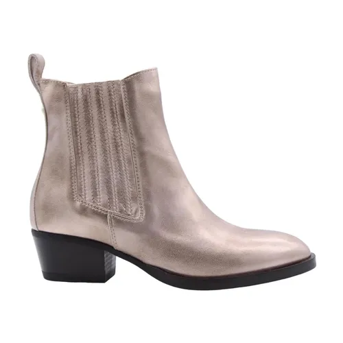 Shoes > Boots > Heeled Boots - - Nerogiardini - Modalova