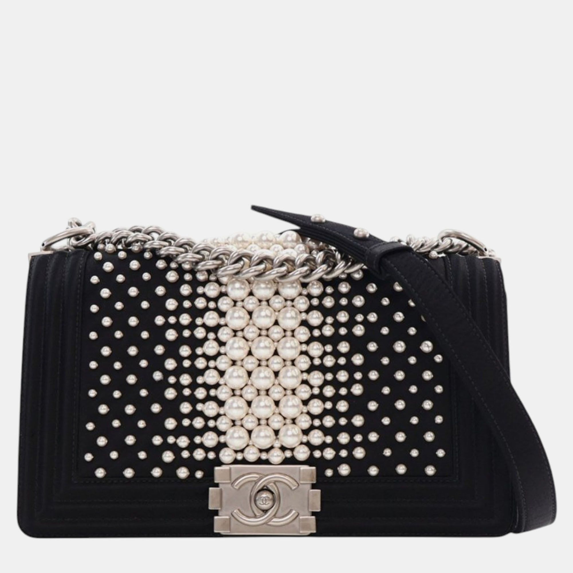 Old Medium Satin Pearl Embellished Boy Flap - Chanel - Modalova