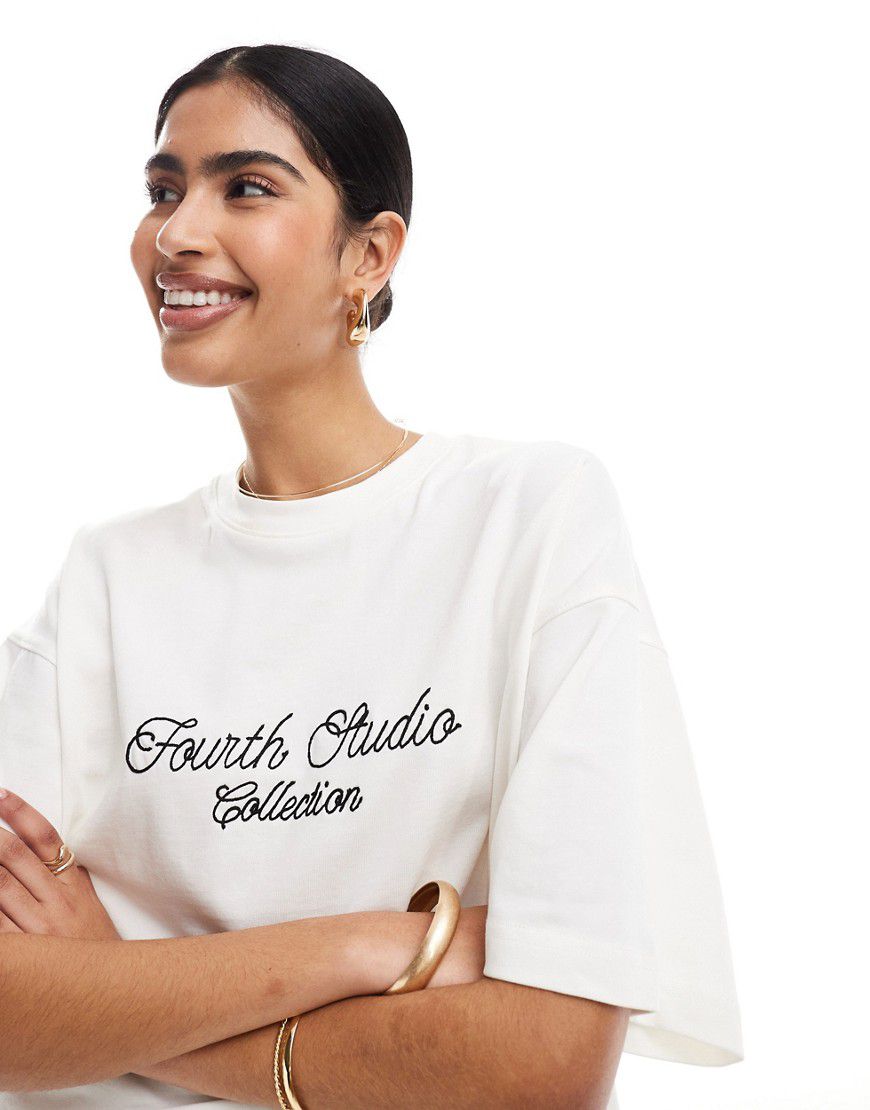 T-shirt color crema con logo ricamato "Fourth Studio" - 4th & Reckless - Modalova
