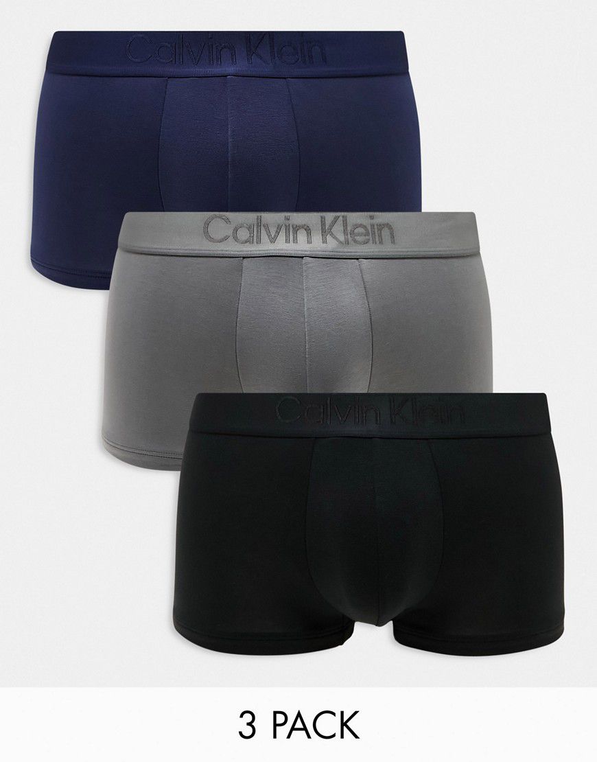 CK Black - Confezione da 3 boxer aderenti a vita bassa blu navy, antracite e neri - Calvin Klein - Modalova