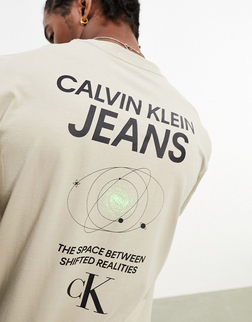 T-shirt regular con color tortora con logo a monogramma - Calvin Klein Jeans - Modalova