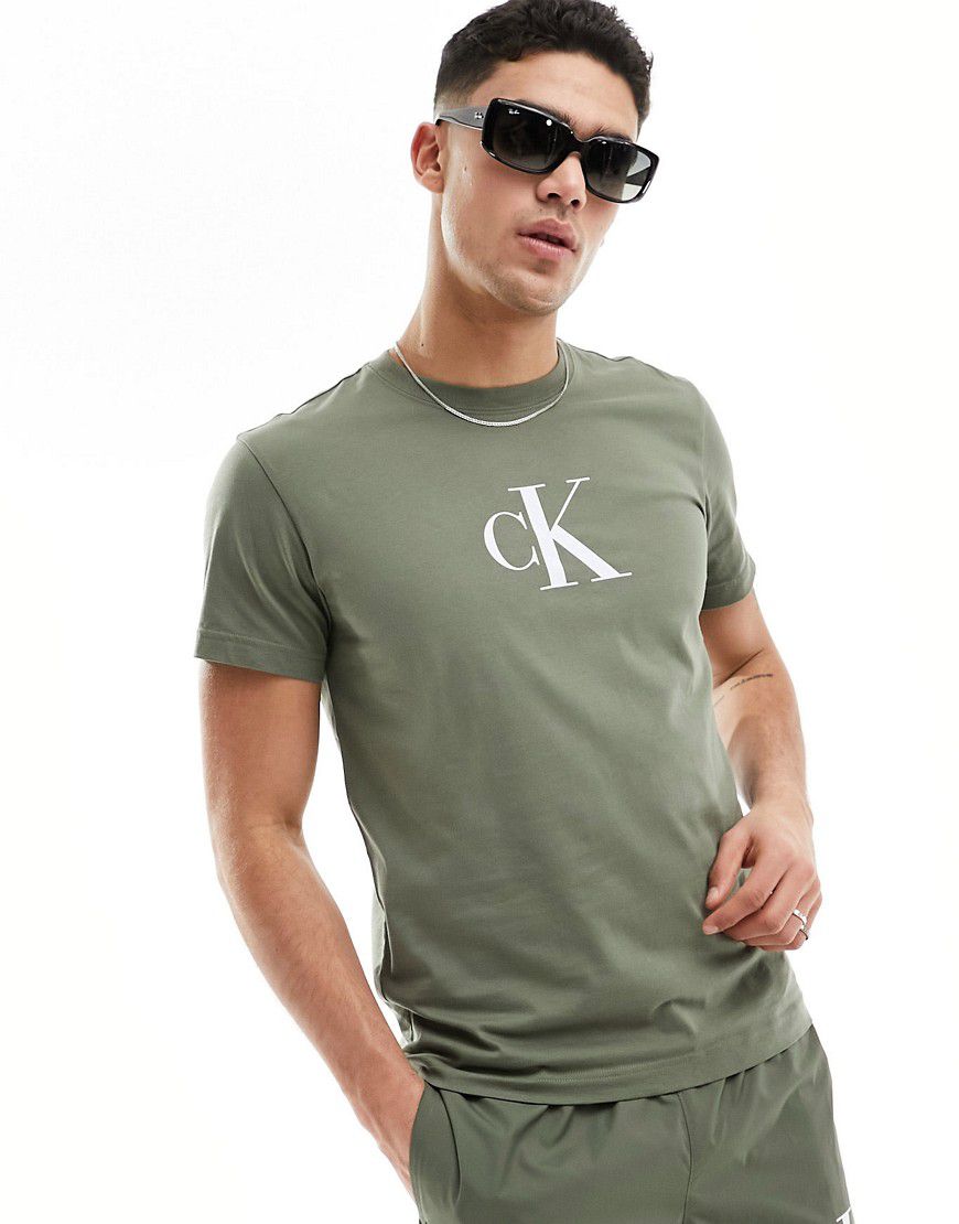 T-shirt girocollo oliva con logo a monogramma - Calvin Klein - Modalova