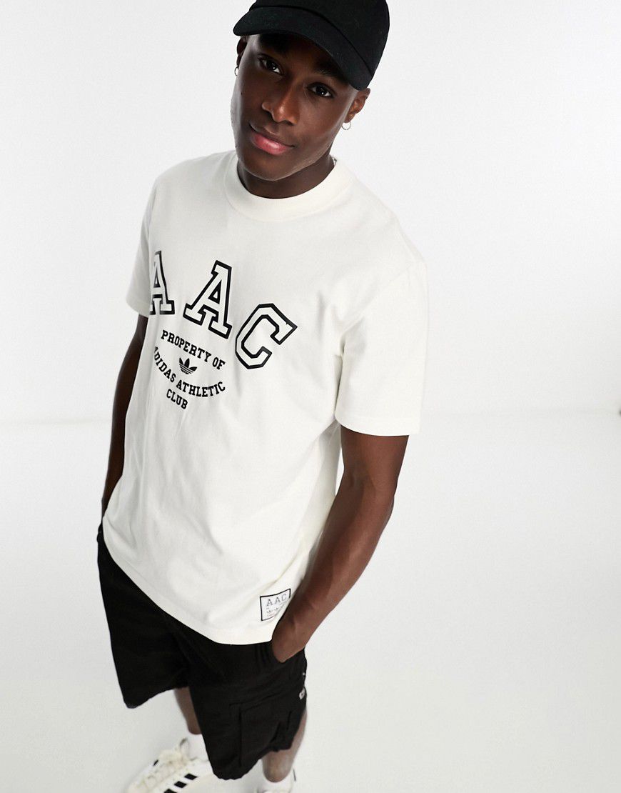 Rifta AAC - T-shirt bianca con logo stile college grande - adidas Originals - Modalova