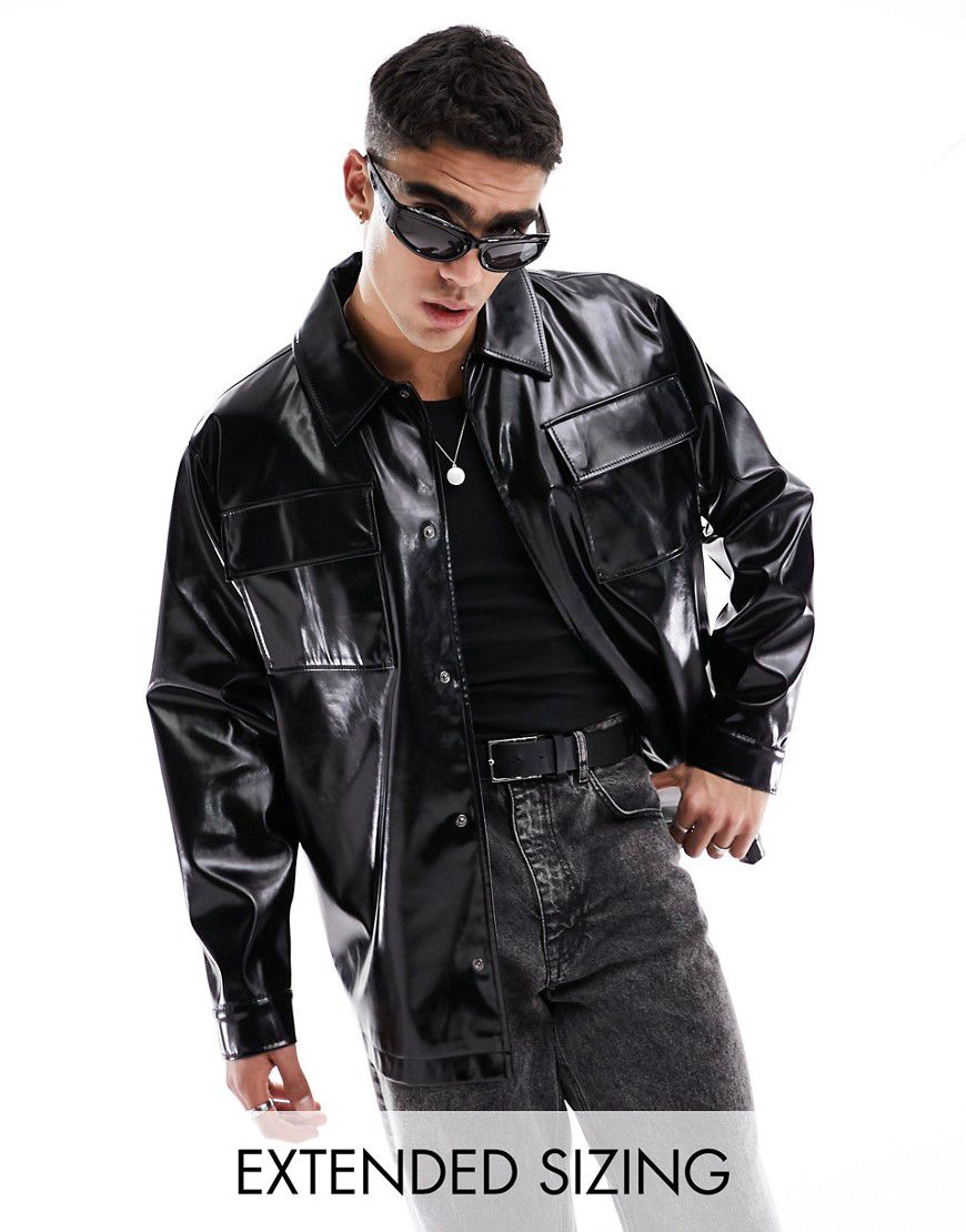 Camicia giacca oversize in pelle sintetica nera - ASOS DESIGN - Modalova