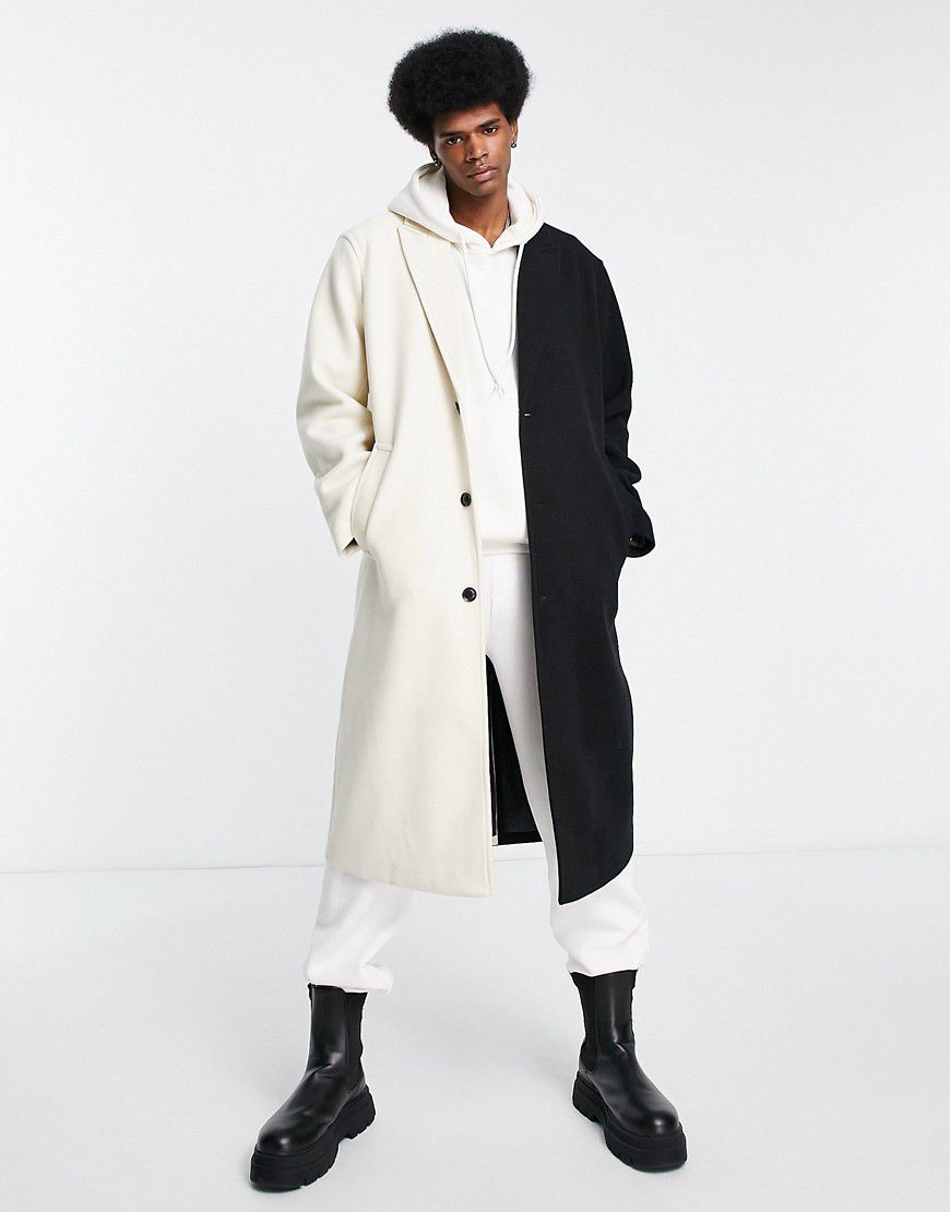 Cappotto comodo effetto lana combinato bianco e - ASOS DESIGN - Modalova