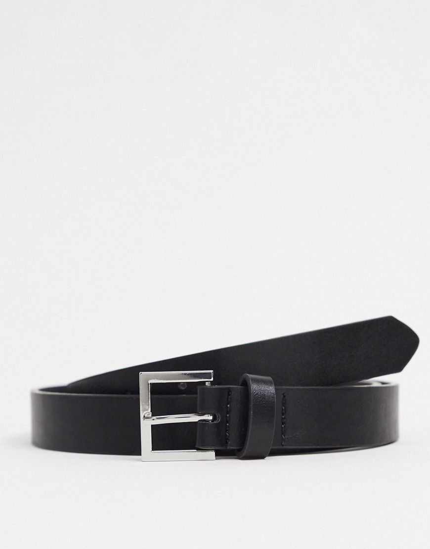 Cintura skinny elegante in pelle sintetica nera con fibbia argentata - ASOS DESIGN - Modalova