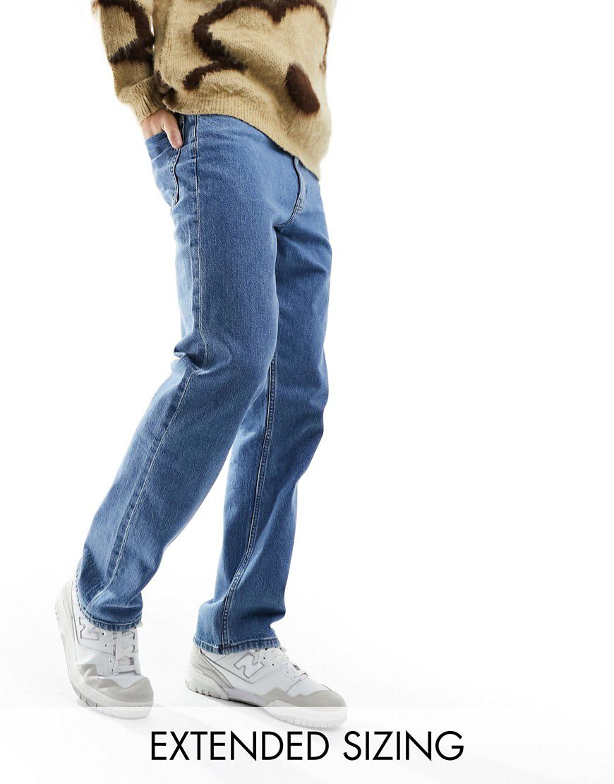 Jeans dritti lavaggio medio elasticizzati - ASOS DESIGN - Modalova