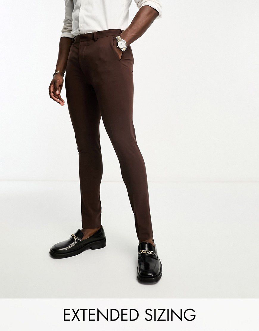 Pantaloni da abito super skinny color cioccolato - ASOS DESIGN - Modalova