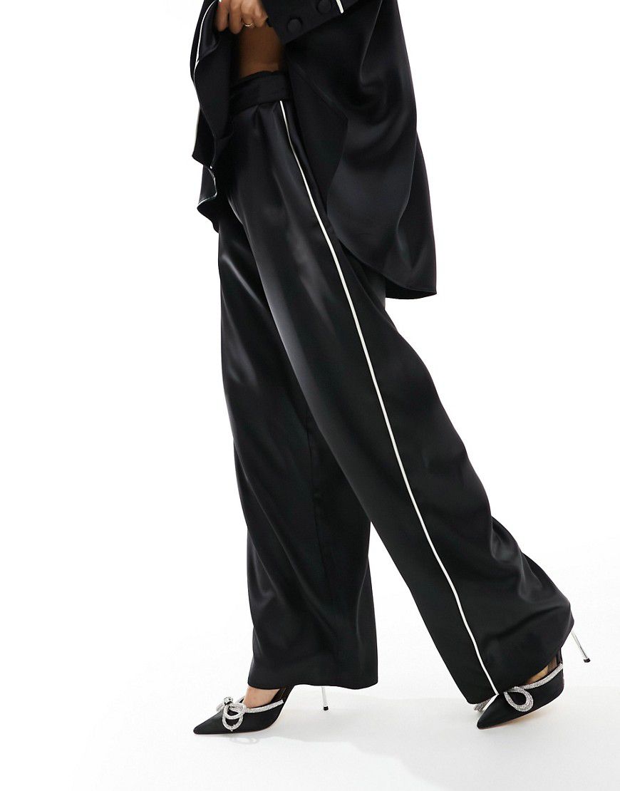 Pantaloni del pigiama in raso con profili a contrasto in coordinato - ASOS DESIGN - Modalova