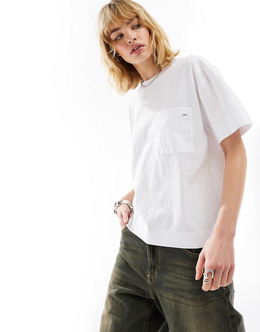 T-shirt bianca con logo sulla tasca - Lee - Modalova