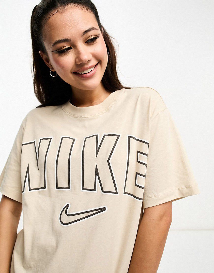 T-shirt boyfriend beige sabbia stile college - Nike - Modalova
