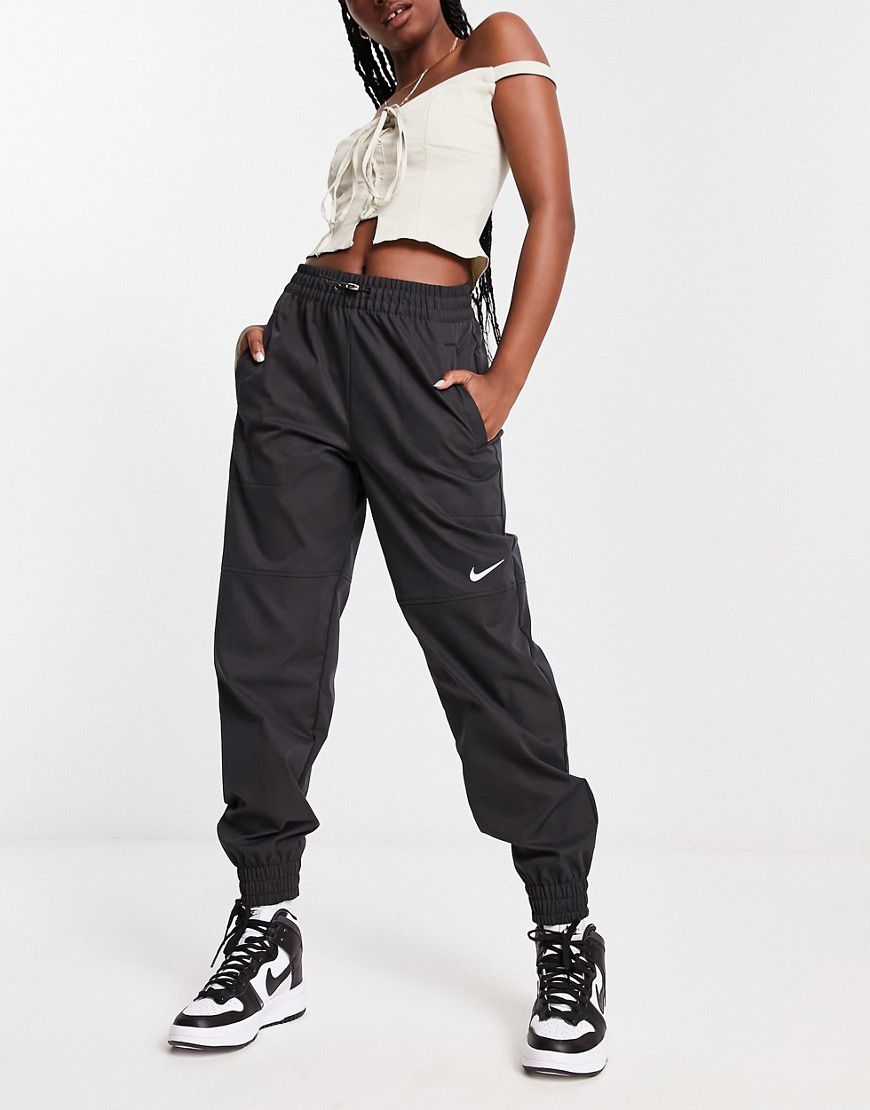 Pantaloni cargo neri con logo - Nike - Modalova