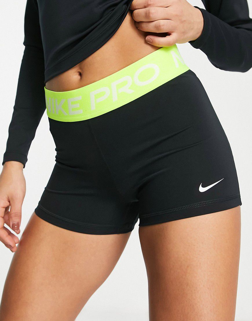 Nike - Pro Training - Shorts da 3 pollici neri e volt - Nike Training - Modalova
