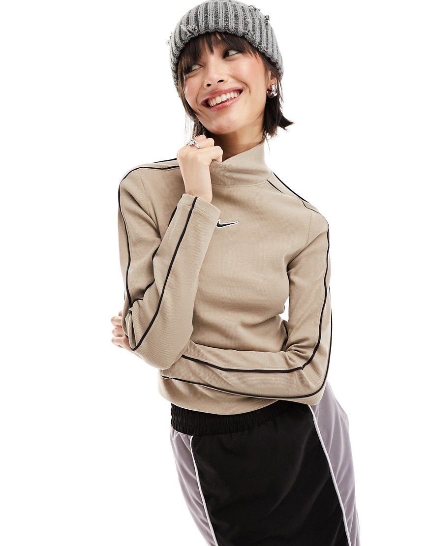 Streetwear - Top a maniche lunghe accollato beige e nero - Nike - Modalova
