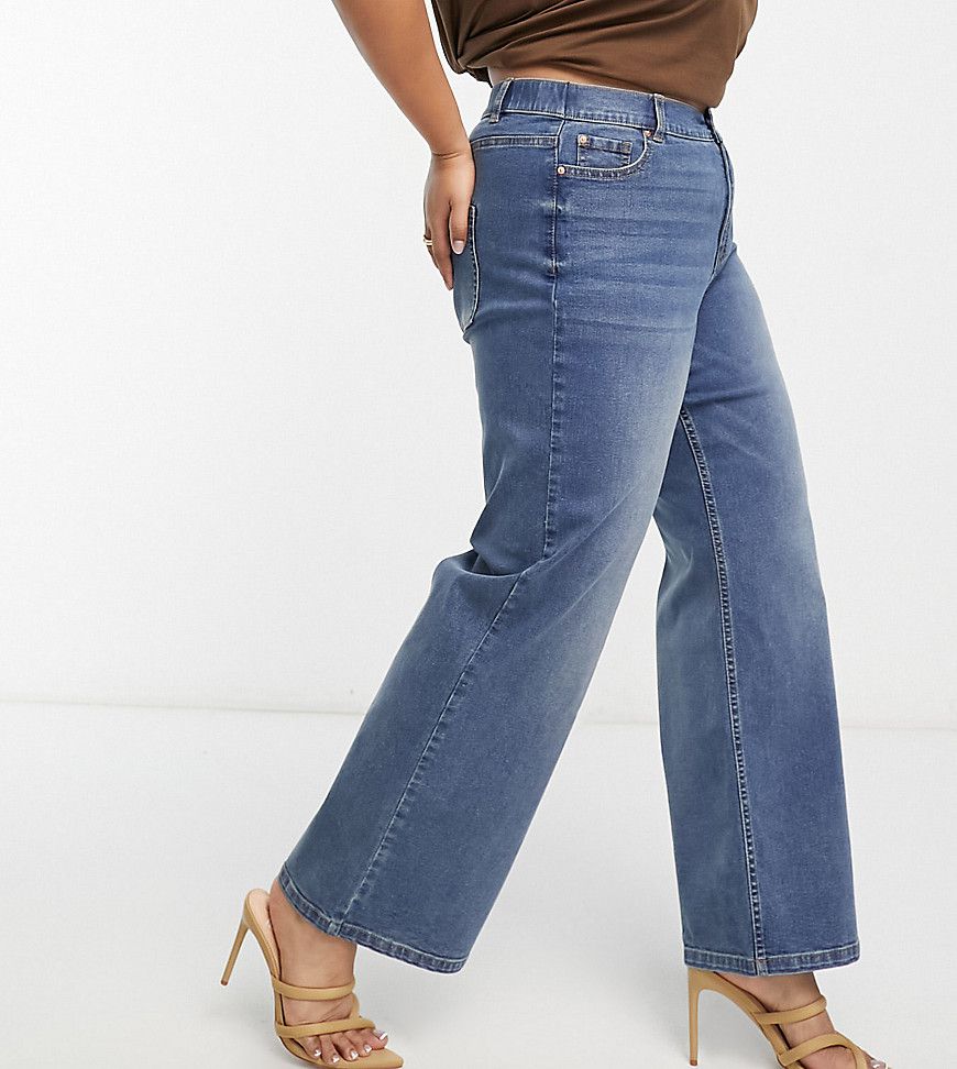 Jeans a fondo ampio lavaggio chiaro - Simply Be - Modalova