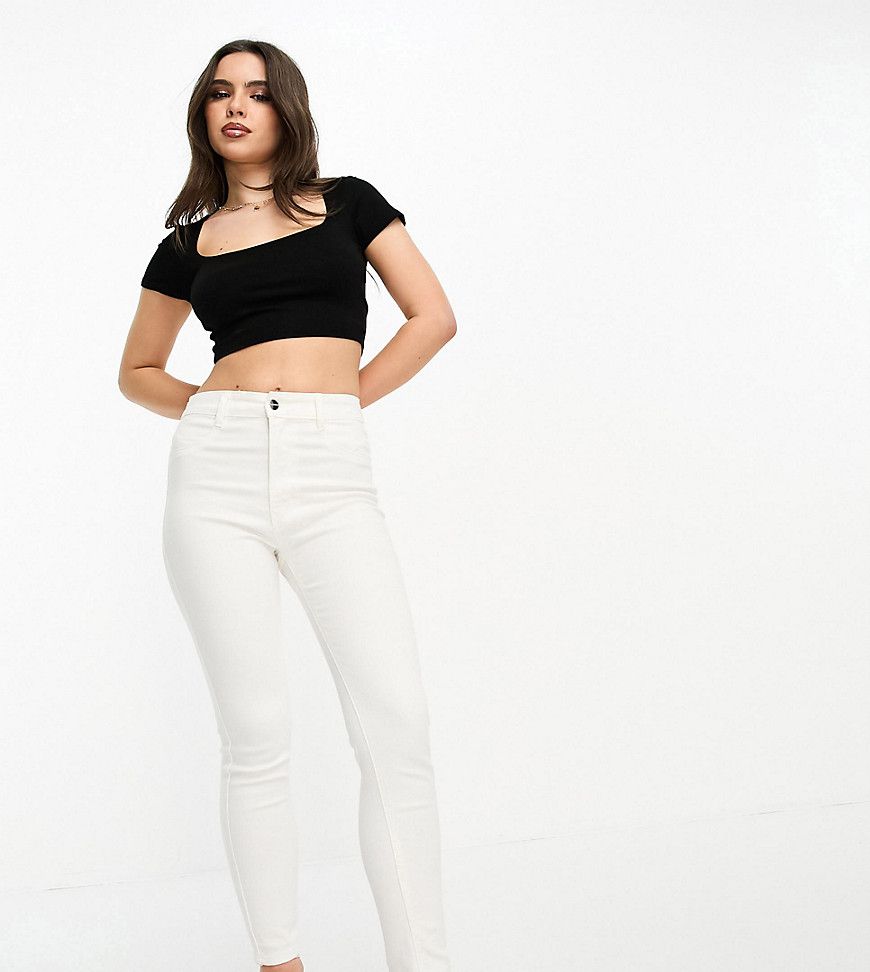 Petite - Jeans skinny a vita alta bianchi - Pull & Bear - Modalova