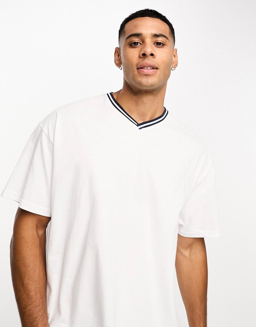 T-shirt oversize bianca con scollo a V - Threadbare - Modalova