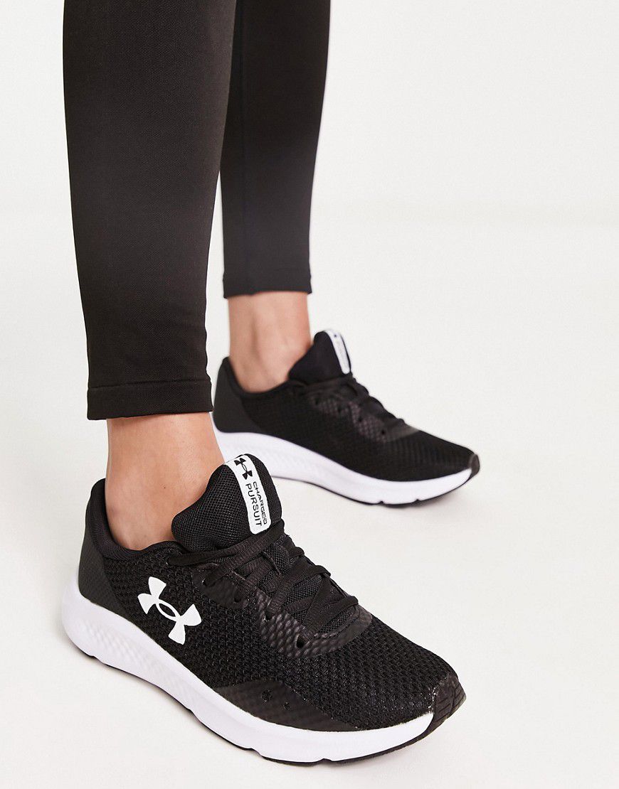 Charged Pursuit 3 - Sneakers nere e bianche - Under Armour - Modalova