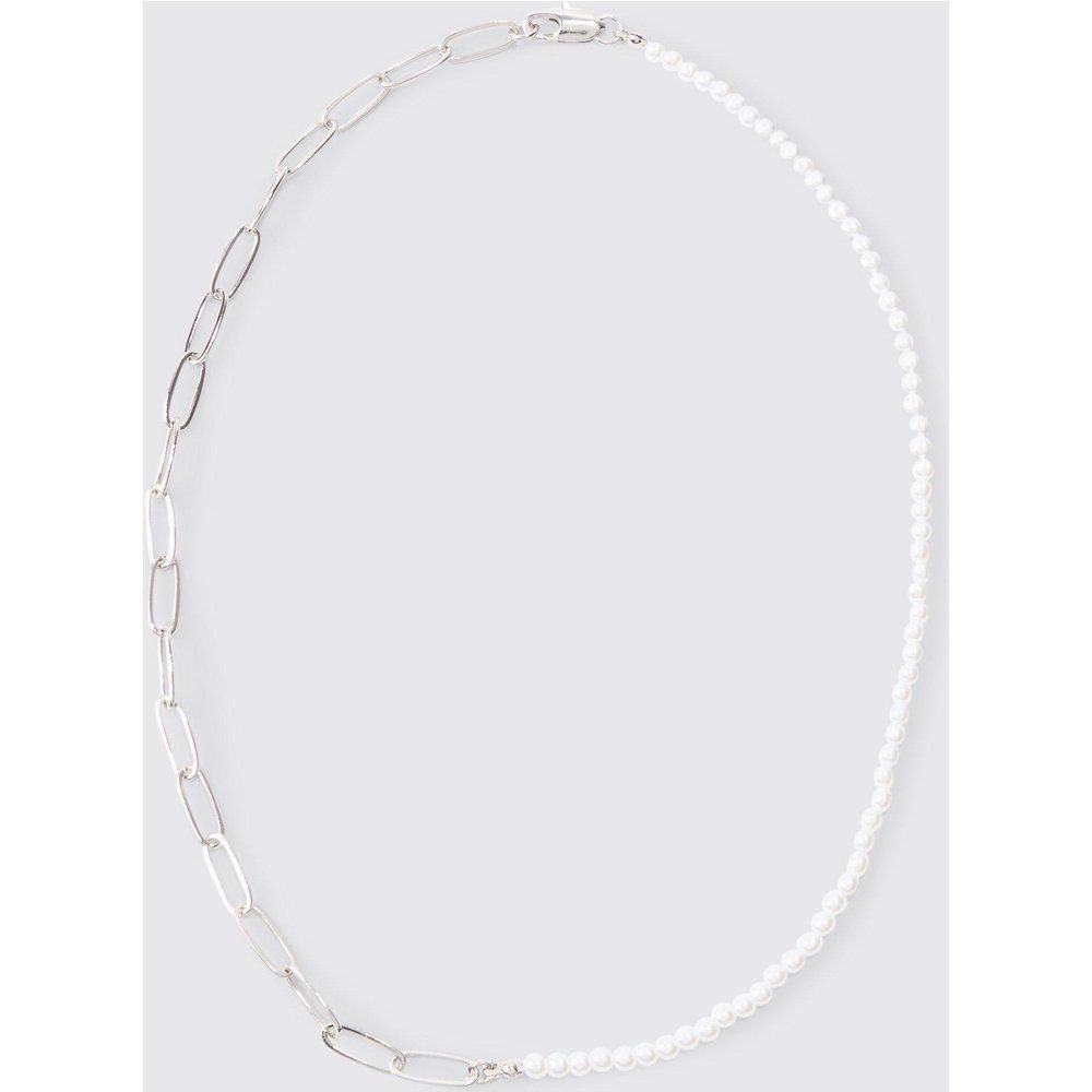 Collana a catena in metallo color argento con perle e perle - boohoo - Modalova