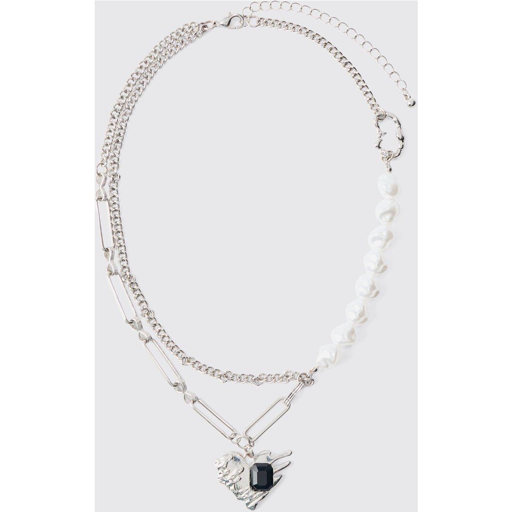 Collana di perle con pendente a cuore - boohoo - Modalova