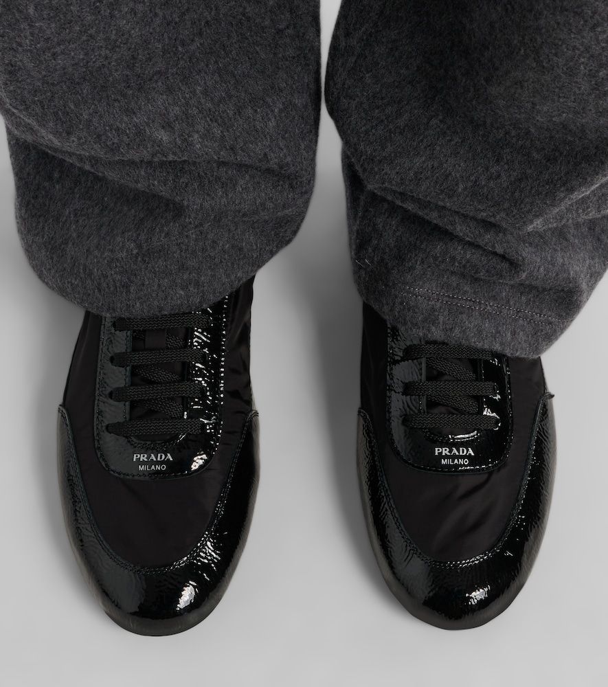Sneakers Collapse in Re-Nylon e vernice - Prada - Modalova